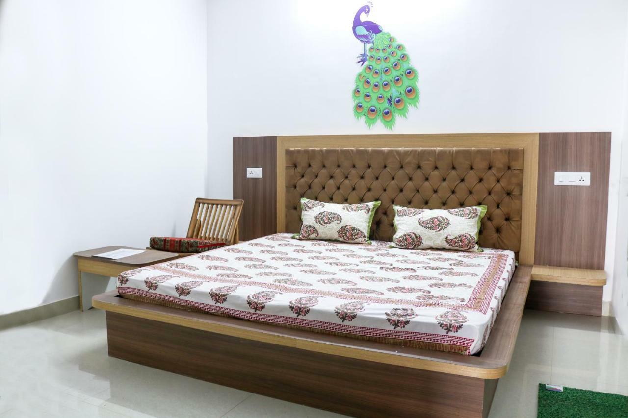 שימלה Sai Alok Homestay מראה חיצוני תמונה